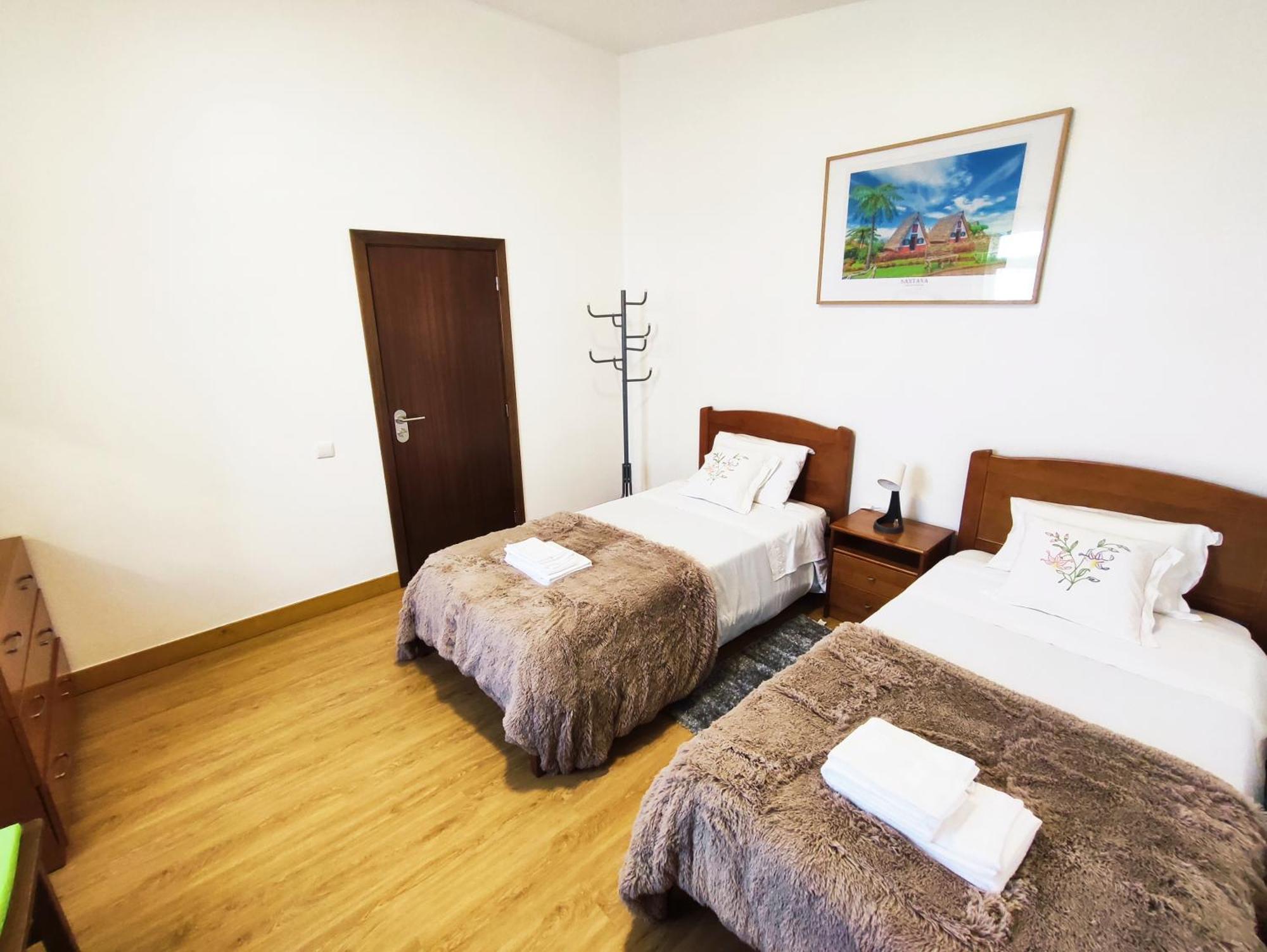 Gateone Al Airport View House Villa Machico  Ngoại thất bức ảnh