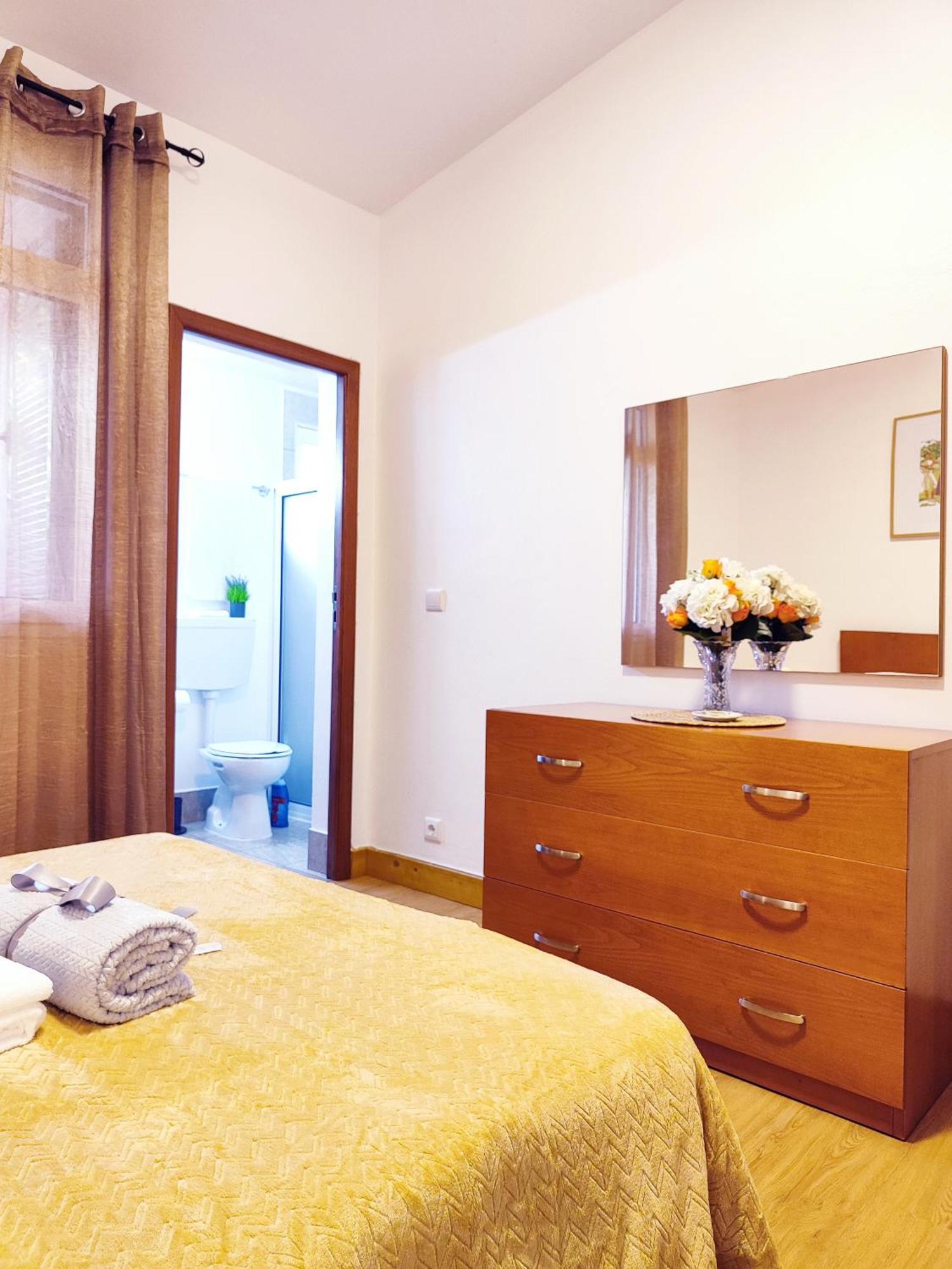 Gateone Al Airport View House Villa Machico  Ngoại thất bức ảnh