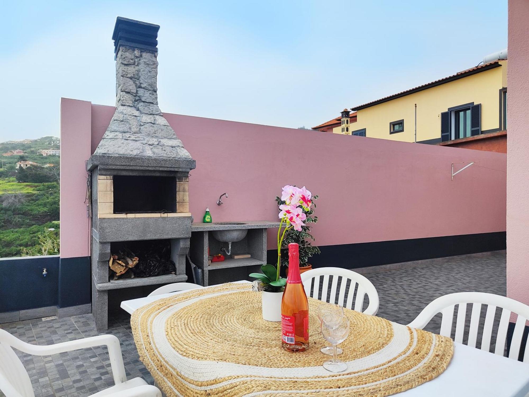 Gateone Al Airport View House Villa Machico  Ngoại thất bức ảnh